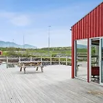Spectacular Waterfront Fishermans - Rorbu *