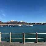 Nyaraló Spectacular Waterfront Fishermans - Rorbu Gravdal