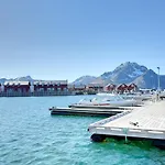 Spectacular Waterfront Fishermans - Rorbu 別荘 *