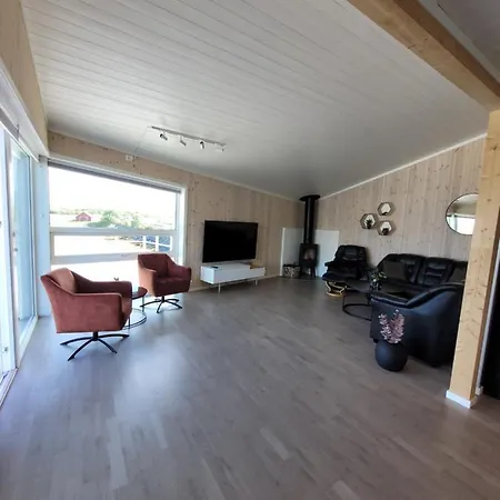 Moderne Rorbu I Lofoten Holiday home