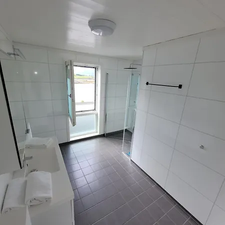 Moderne Rorbu I Lofoten Holiday home