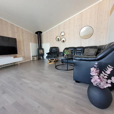 Moderne Rorbu I Lofoten Holiday home *