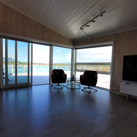 Moderne Rorbu I Lofoten Holiday home *