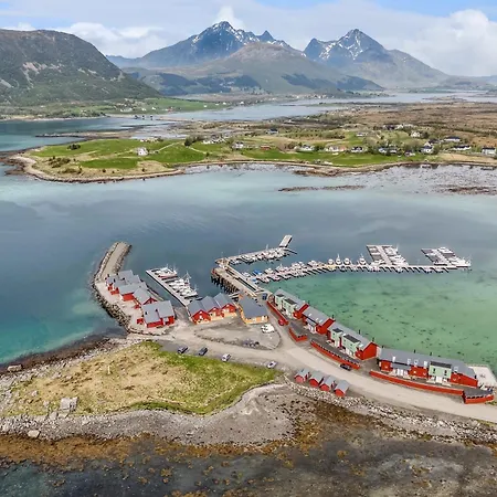 Spectacular Waterfront Fishermans - Rorbu Ferienhaus Gravdal (Vestvagoy)