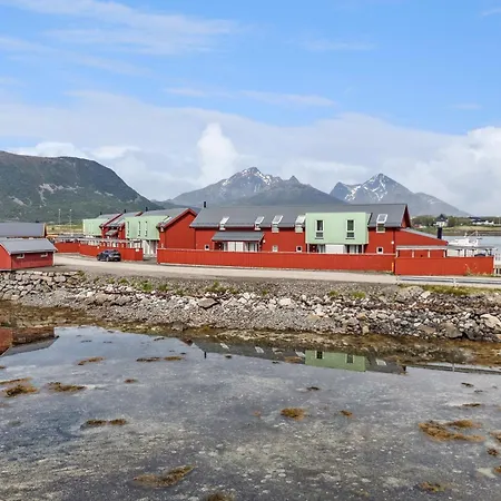Holiday home Moderne Rorbu I Lofoten Gravdal (Vestvagoy)