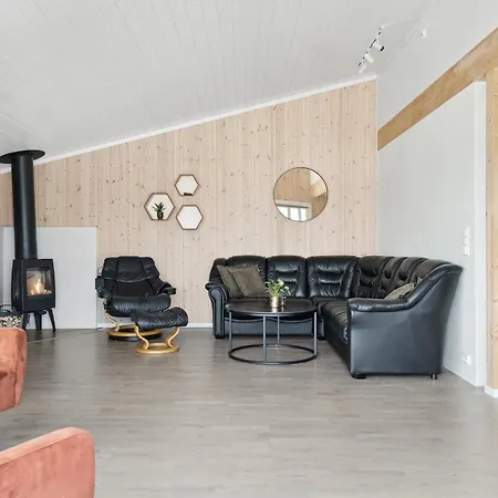 Moderne Rorbu I Lofoten *