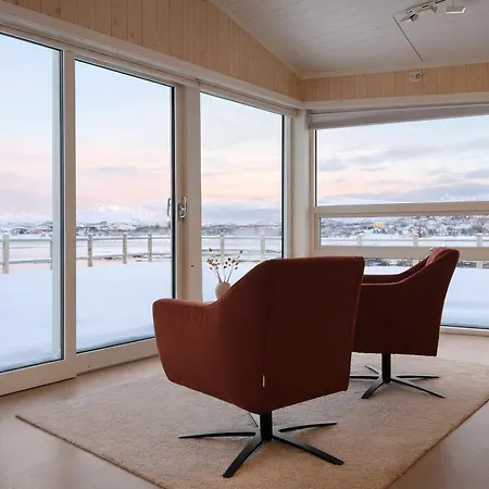 בית נופש Spectacular Waterfront Fishermans - Rorbu *