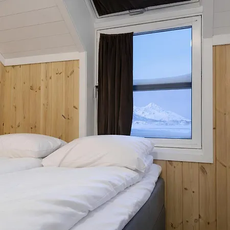 Holiday home Spectacular Waterfront Fishermans - Rorbu *